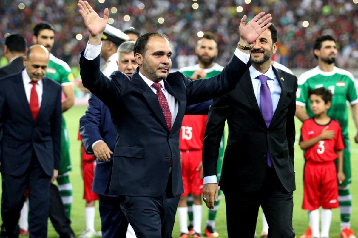 رئيس الاتحاد الأردني يتهم إنفانتينو بالابتزاز ويكشف التفاصيل