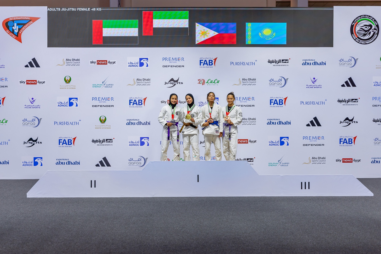 بطلات الإمارات يحصدن 5 ميداليات في بطولة العالم للجوجيتسو