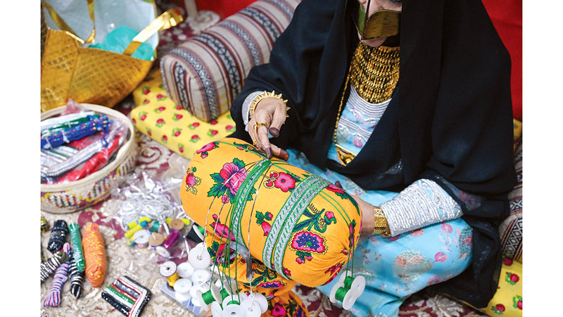 &laquo;أم غانم&raquo; أكدت أن &laquo;التلي&raquo; ليست مجرد مهنة بل إرث وطني يعكس الهوية. تصوير: أشوك فيرما