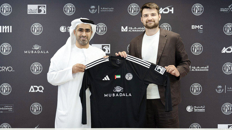 خلال تقديم اللاعب إرسين ديستان أوغلو.  من المصدر