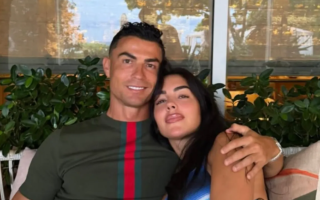 الصورة: رونالدو وجورجينا لم يذهبا إلى حفل زفافهما أمس !