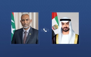 الصورة: رئيس الدولة ورئيس المالديف يبحثان هاتفياً العلاقات الثنائية