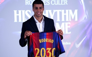 الصورة: برشلونة يعلن رسمياً التعاقد مع رودري حتى 2030
