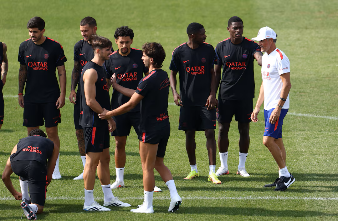 باريس سان جيرمان ينقل مباراته الافتتاحية بالدوري بسبب الحر الشديد