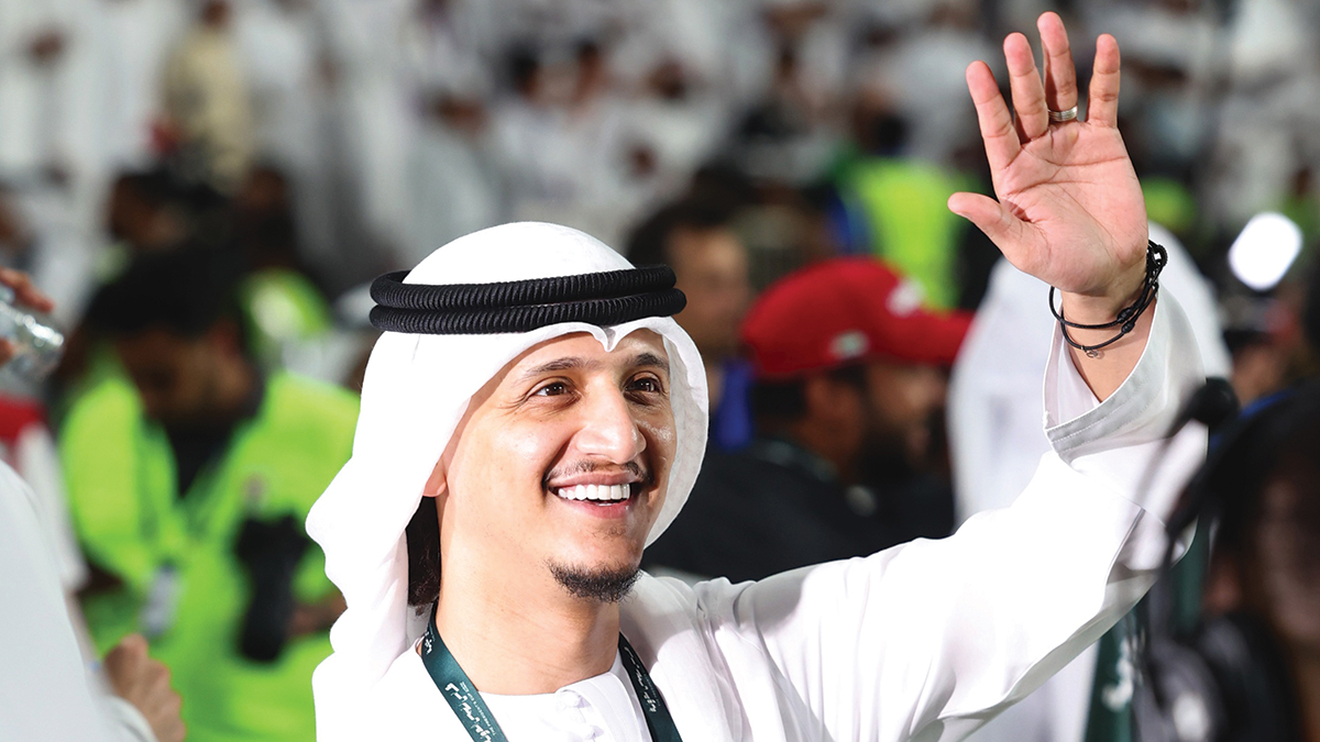 &laquo;عموري &raquo; اعتزل كرة القدم بعمر 34 عاماًً بعد فاصل من المهارة والألقاب. من المصدر