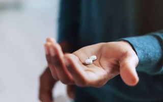الصورة: أمل لمرضى البهاق.. حبة يومية تساعد على استعادة لون البشرة وتحذيرات مهمة