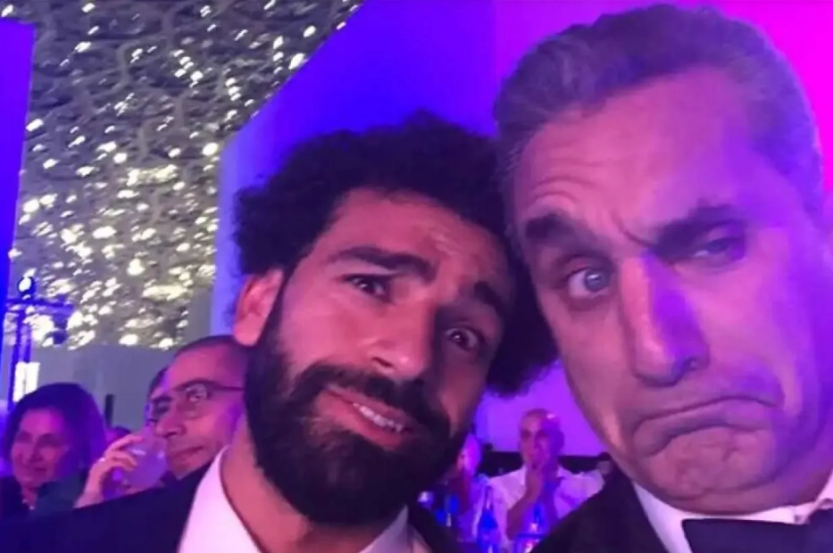 باسم يوسف يتهم بعض الجماهير: يريدون طحن محمد صلاح من أجل متعتهم