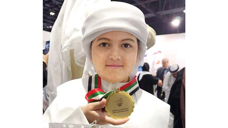 علي سليمان الخطيبي نجح في تطوير وسيلة تعليمية لأصحاب الهمم من المكفوفين، في ابتكار يسعى إلى تسهيل عملية التعلم، وتعزيز استقلالية المستخدمين.