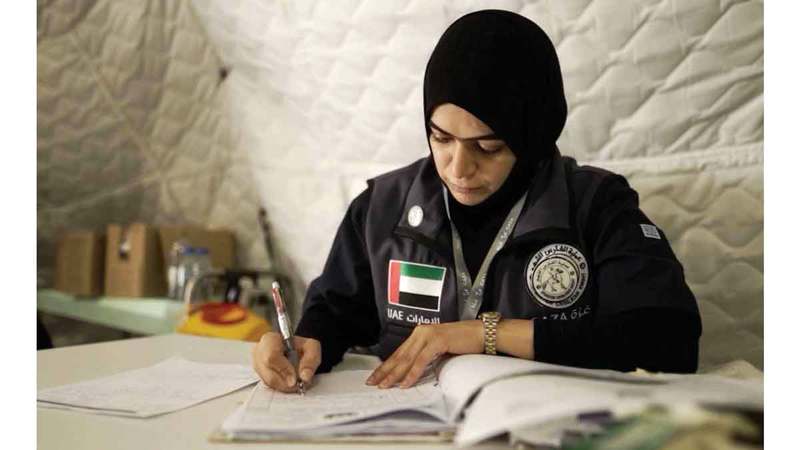 الكوادر النسائية الإماراتية سجلت حضوراً ميدانياً بارزاً في مختلف مسارات عملية الفارس الشهم 3. وام