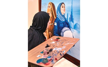 الصورة: عزيمة المرأة الإماراتية