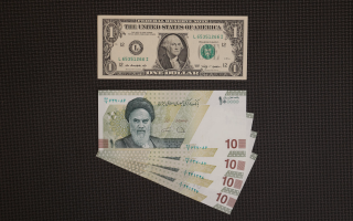 الصورة: رويترز: تراجع الريال الإيراني إلى 2.2 مليون ريال مقابل الدولار