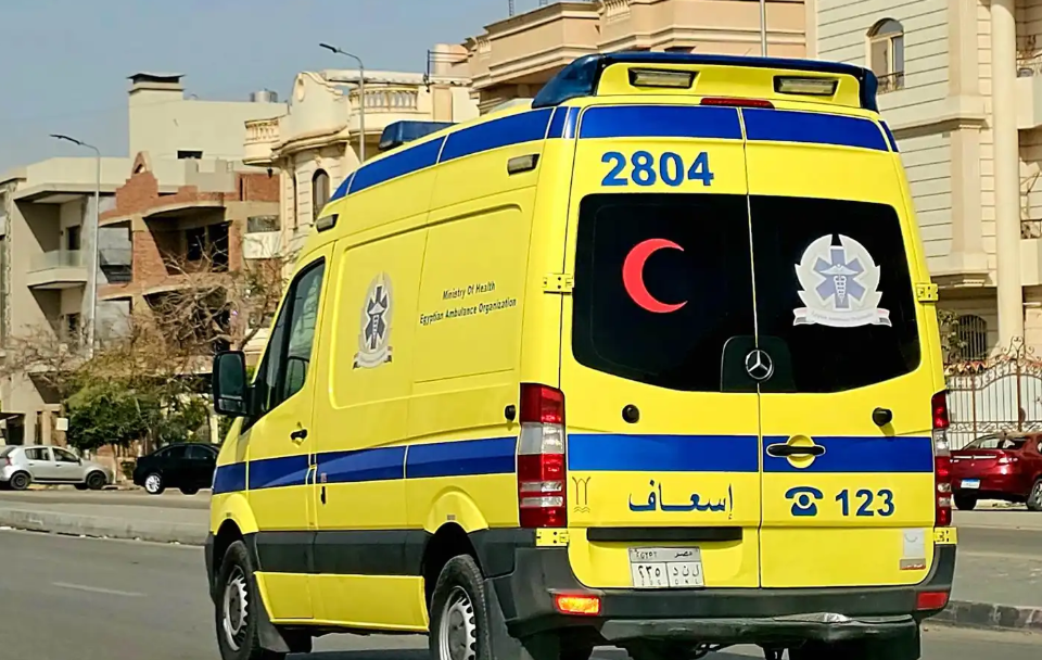 مصر .. طفل ينقذ والده من سكتة دماغية على الطريق الصحراوي