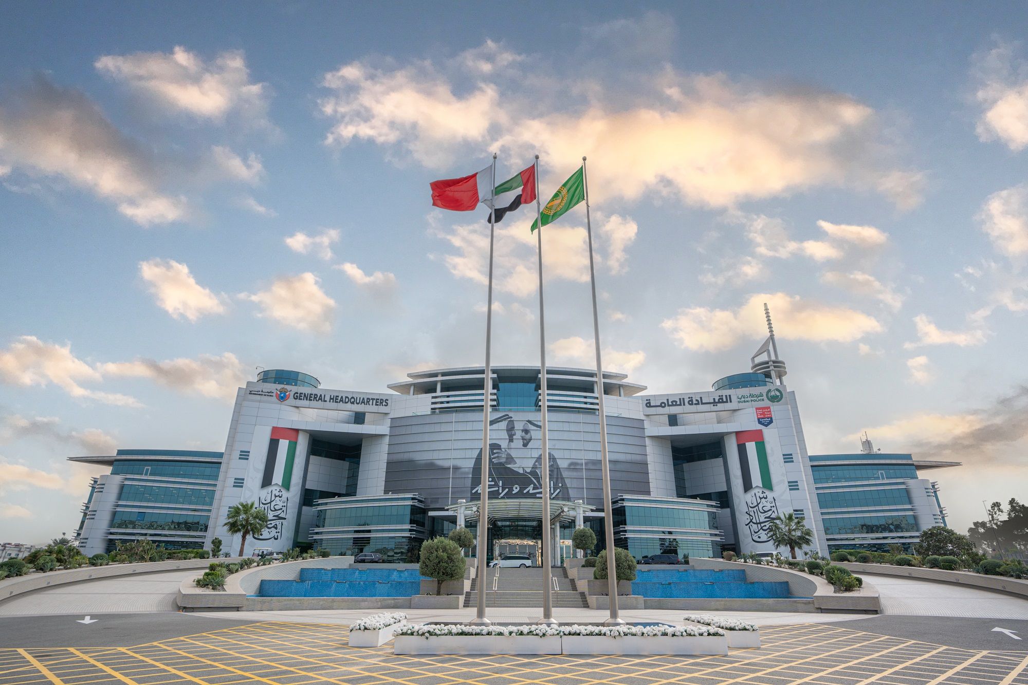 طفلة تضل طريقها في فريج المرر.. وشرطة دبي تعيدها إلى ذويها خلال 30 دقيقة