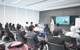 الصورة: %50 من كوادر &laquo;الخارجية&raquo; و60% من خريجي &laquo;أكاديمية قرقاش&raquo; إماراتيات