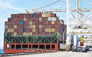 الصورة: الأزمة التجارية مع واشنطن تكشف نقاط ضعف الاقتصاد الكندي