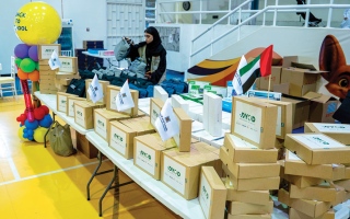 الصورة: &laquo;تبرع بجهازك&raquo; توفر 1500 جهاز رقمي للطلاب في الإمارات
