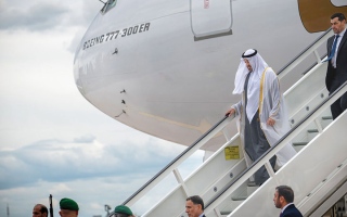 الصورة: رئيس الدولة يصل إلى ألمانيا في &laquo;زيارة دولة&raquo;