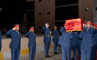 الصورة: وزارة الدفاع تقيم مراسم جنازة عسكرية لشهيدي الوطن