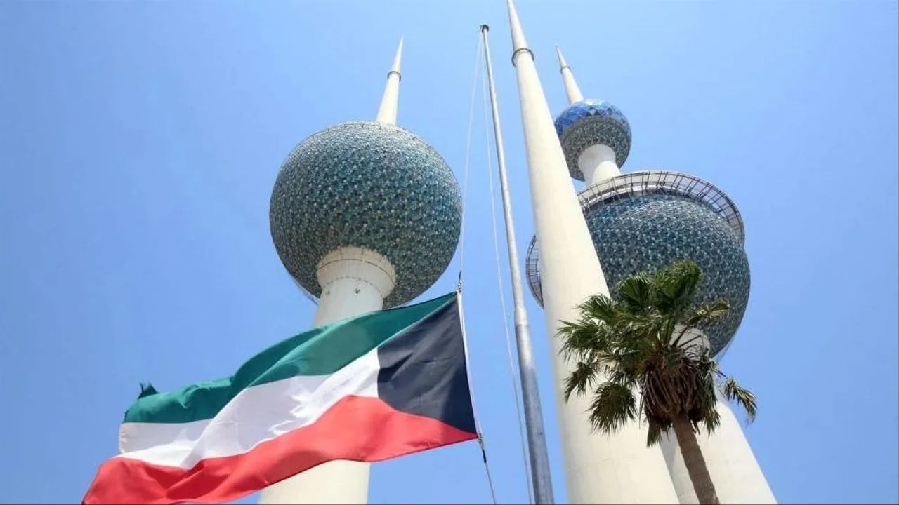 الكويت تعرب عن تعازيها وتعاطفها مع الامارات في استشهاد الرائد عبدالله شامس المنهالي والمرشح سعيد عبدالله الشامسي الكويت تعرب عن تعازيها وتعاطفها مع الامارات في استشهاد الرائد عبدالله شامس المنهالي والمرشح سعيد عبدالله الشامسي