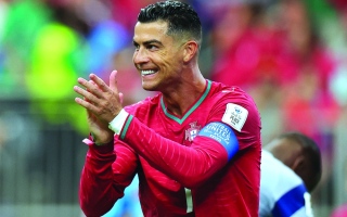 الصورة: مدرب منتخب البرتغال يحسم موقفه من ضم كريستيانو رونالدو