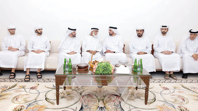 سيف بن زايد خلال تقديم واجب العزاء. وام