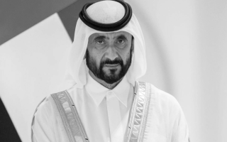 الصورة: محمد بن زايد يُعزي في وفاة أحمد بن راشد: خالص التعازي والمواساة إلى أخي محمد بن راشد وعموم آل مكتوم الكرام