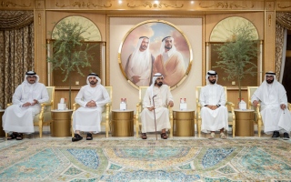 الصورة: محمد بن راشد يتقبّل التعازي في وفاة أحمد بن راشد لليوم الثاني على التوالي