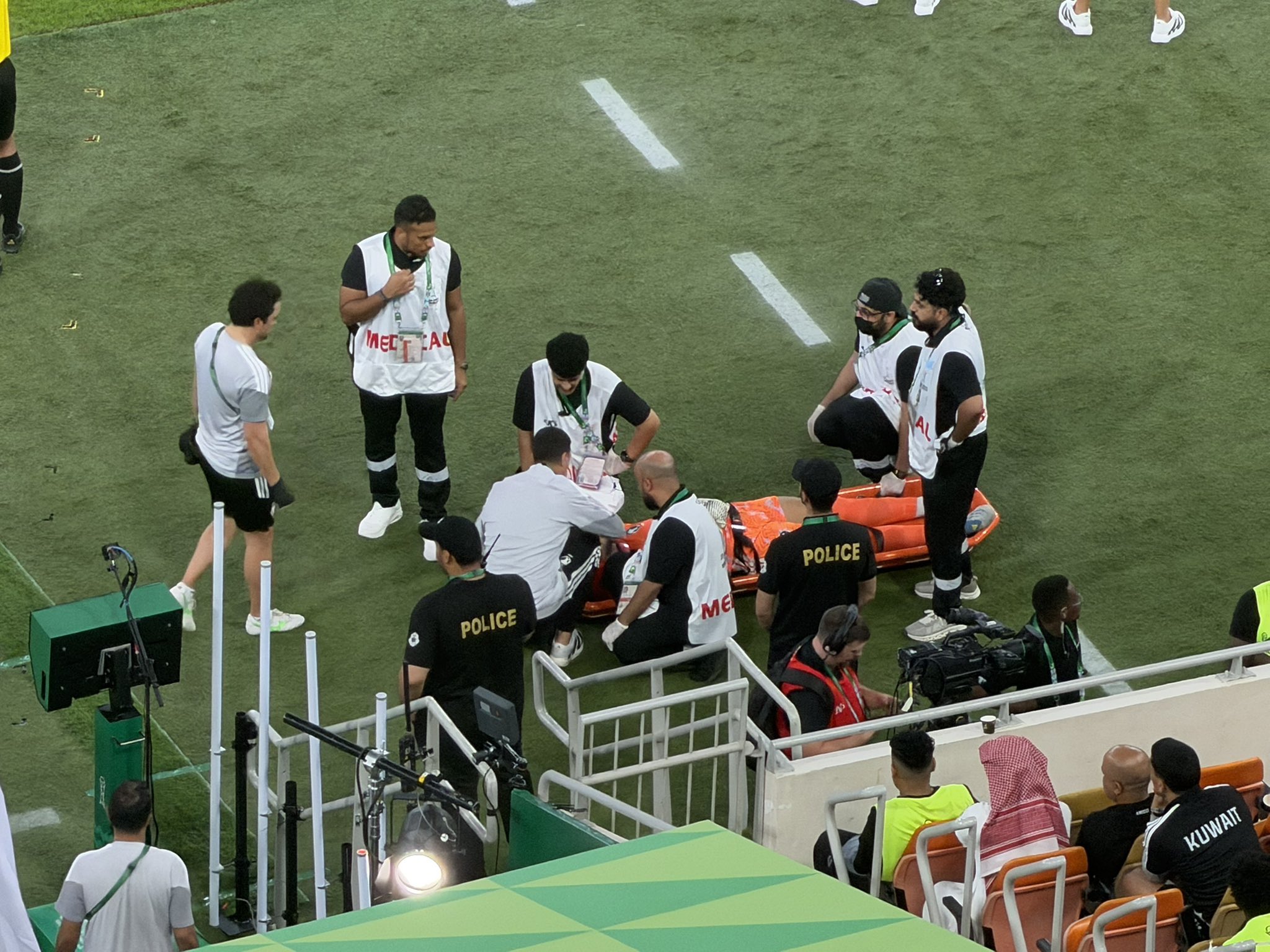 كنو يطمئن الجماهير على العقيدي بعد إصابته أمام الكويت