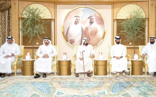 الصورة: محمد بن راشد يتقبل التعازي في وفاة أحمد بن راشد