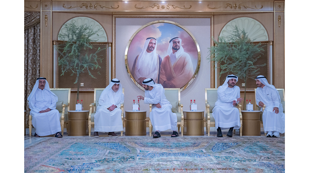 حمدان بن محمد ومكتوم بن محمد يتقبّلان التعازي في وفاة الشيخ أحمد بن راشد حمدان بن محمد ومكتوم بن محمد يتقبّلان التعازي في وفاة الشيخ أحمد بن راشد