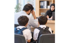الصورة: &laquo;أبوصالح&raquo; يعجز عن سداد 9928 درهماً متأخرات دراسية على ابنيه