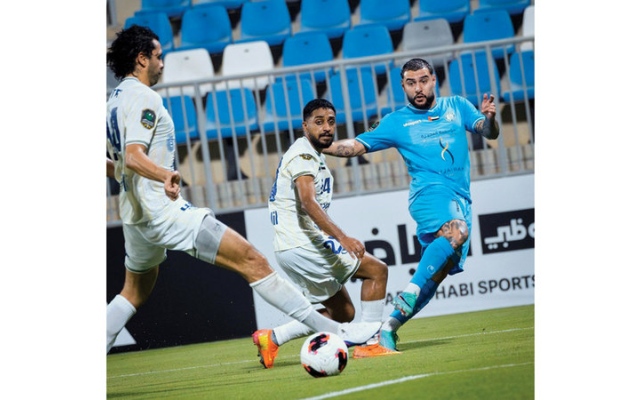 الصورة: مفاجآت مدوية في &laquo;تمهيدي الكأس&raquo;.. دبا والصقور وإنييستا خارج البطولة