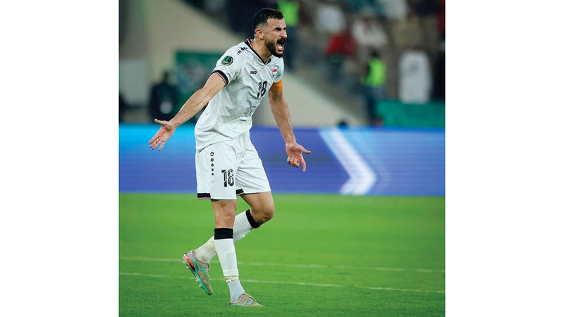 قائد المنتخب العراقي أيمن حسين.  من المصدر