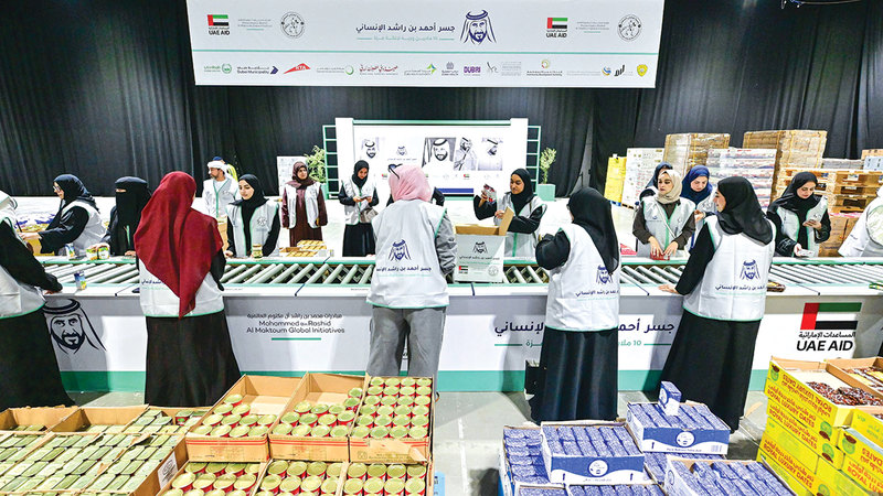 الجسر جمع مختلف فئات المجتمع في ميدانه الإنساني. تصوير: باتريك كاستيلو