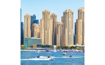 الصورة: بحر دبي وأبراجها
