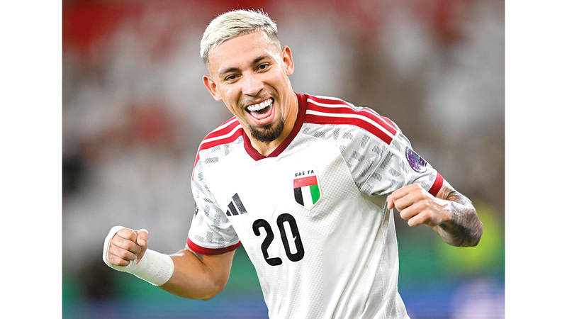 غيلهيرمي بالا شارك للمرة الأولى بقميص المنتخب الوطني أمام البحرين. من المصدر
