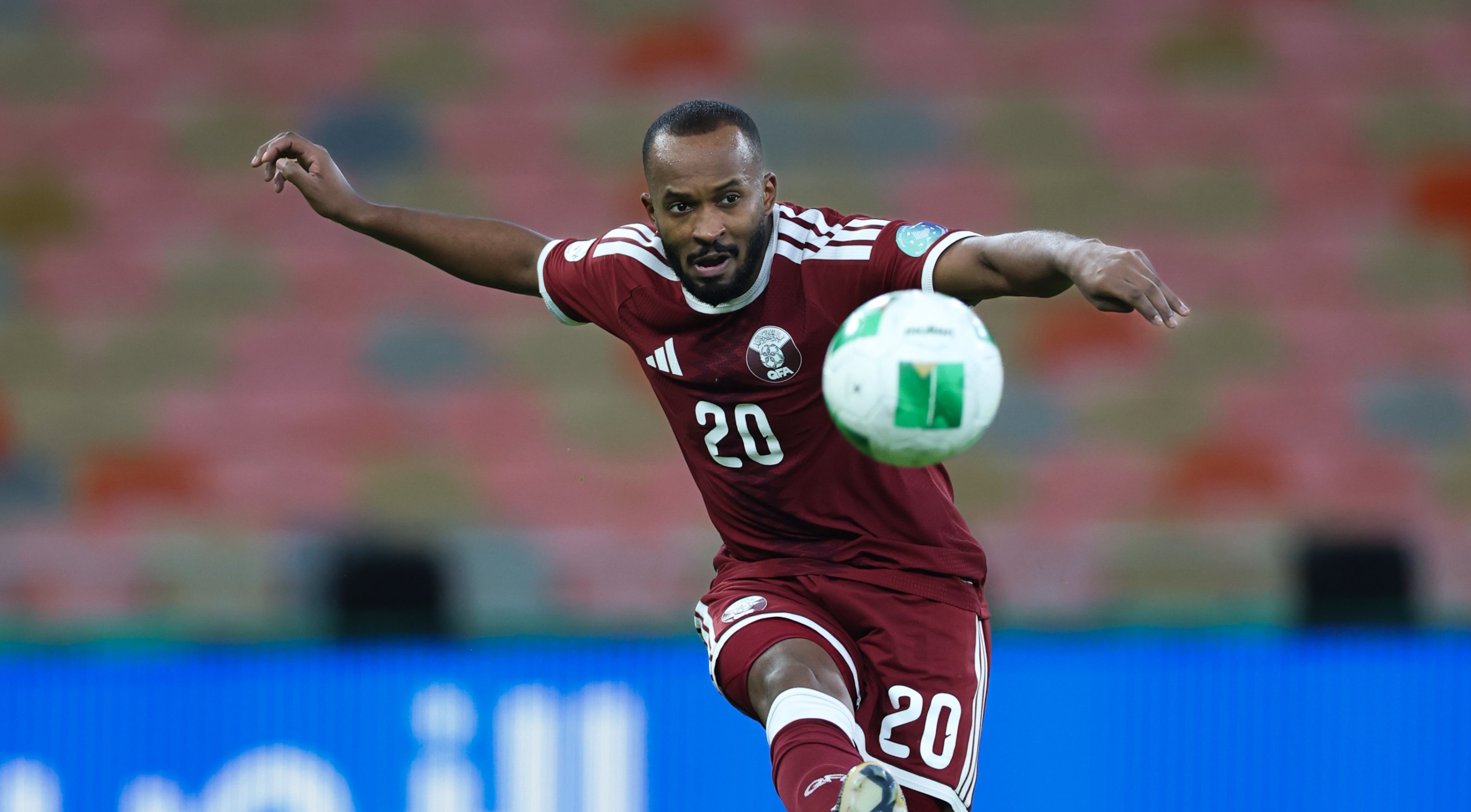 لاعب قطر أحمد فتحي: «الأبيض» من المرشحين للقب «خليجي 27»