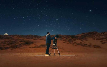 الصورة: &laquo;منتزه مليحة&raquo; يفتح نافذة من السحر على &laquo;زحل&raquo; وصحراء الإمارات