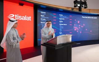 الصورة: منصور بن زايد: طموح الإمارات يتجاوز مواكبة التحولات التكنولوجية إلى الإسهام في صناعتها وتطويرها