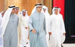 الصورة: منصور بن زايد: طموح الإمارات يتجاوز مواكبة التحولات التكنولوجية إلى الإسهام في صناعتها