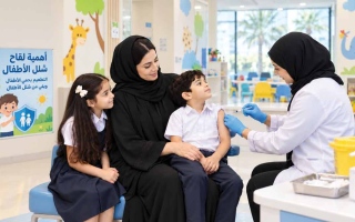 الصورة: أطفال يصلون إلى المدارس من دون تطعيمات.. والسبب نصائح خاطئة على &laquo;مواقع التواصل&raquo;