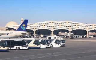 الصورة: السعودية.. تمديد تعليق العمليات التشغيلية في مطار الرياض