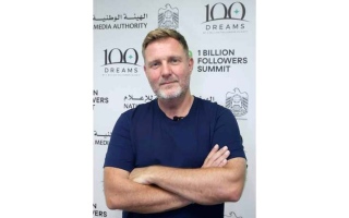الصورة: سايمون سكويب: اخترت دبي.. واستثمرت &laquo;المليون دولار&raquo; في تمويــــــل أحلام الآلاف