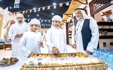 الصورة: &laquo;الظفرة للتمور&raquo;.. إرث النخيل يُتناقل بين الأجيال