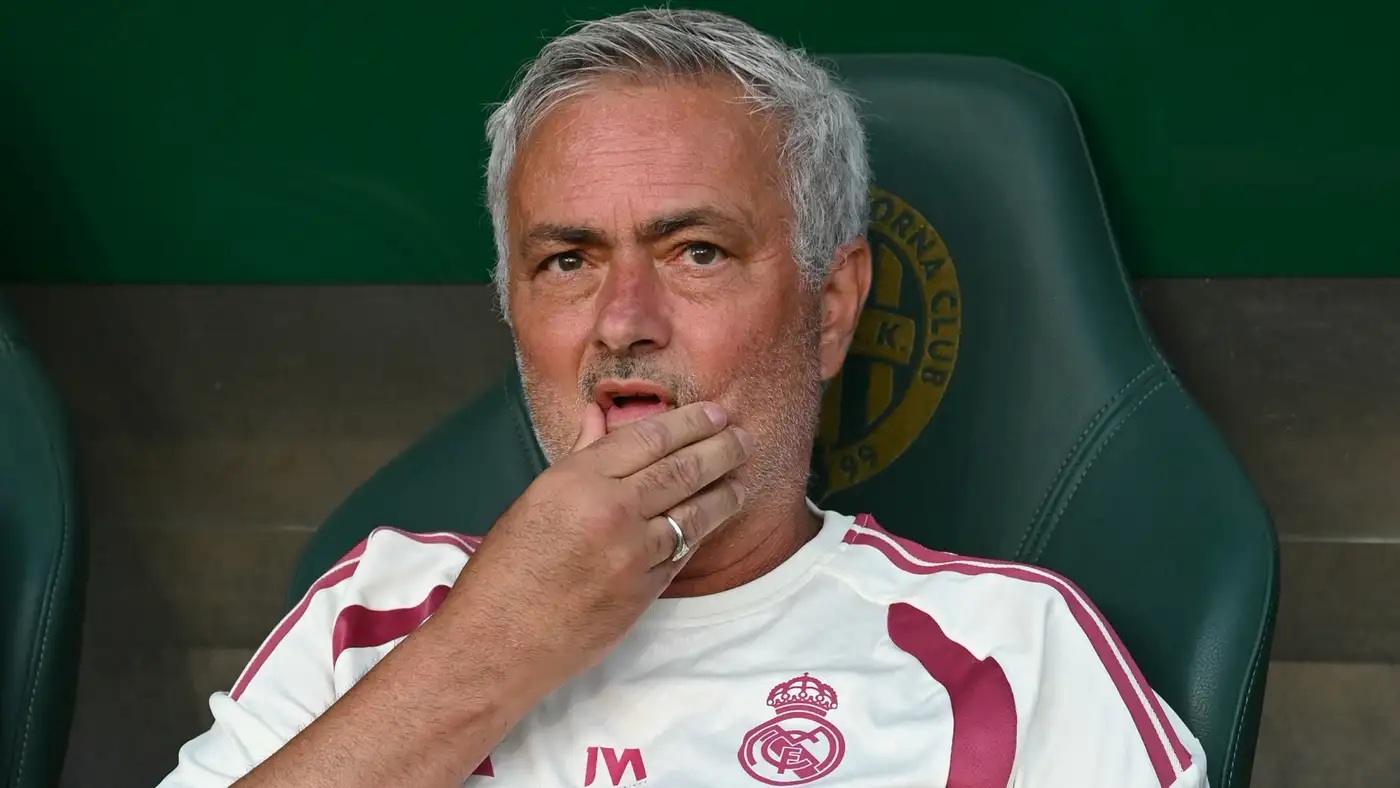 نتائج مورينيو مع ريال مدريد أمام برشلونة في 17 "كلاسيكو"!