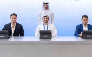 الصورة: مذكرتا تفاهم لتسريع تبنّي الذكاء الاصطناعي المساعد في القطاع الخاص بدبي