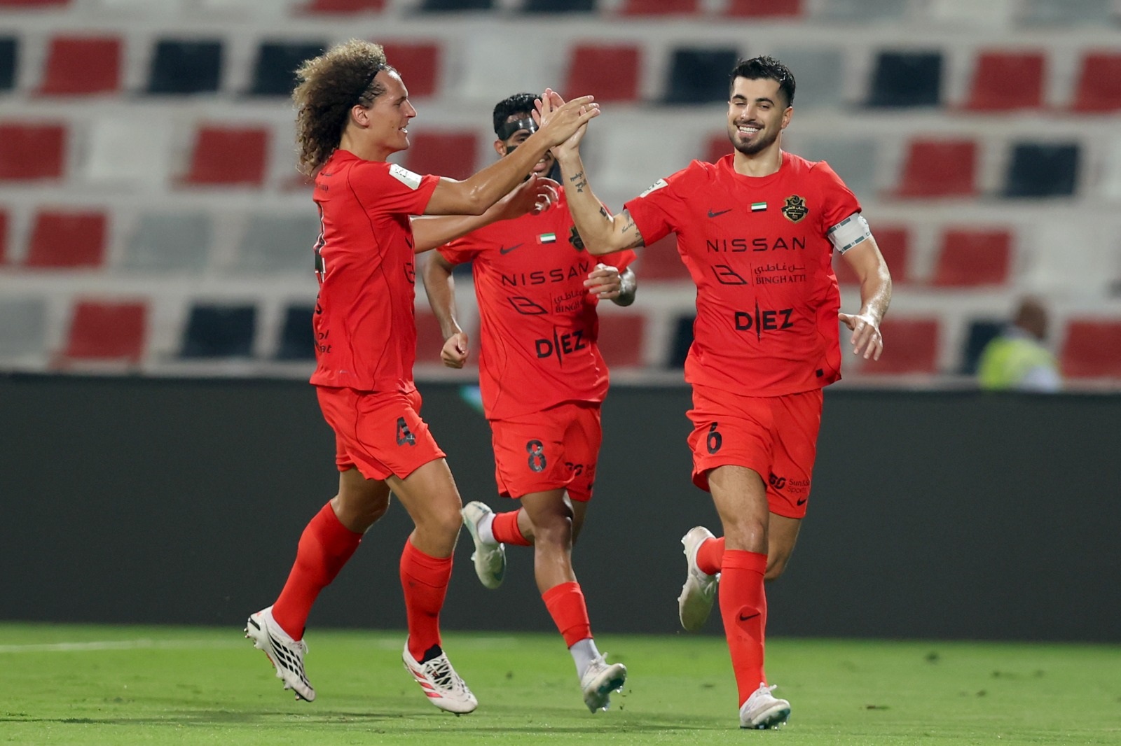 شباب الأهلي يُخمد "ريمونتادا العين" في "قمة الجنون".. ويجرّده لقب الكأس