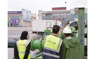 الصورة: بلدية دبي تؤكد جاهزيتها لموسم الأمطار بخطط فنية وتشغيلية متكاملة