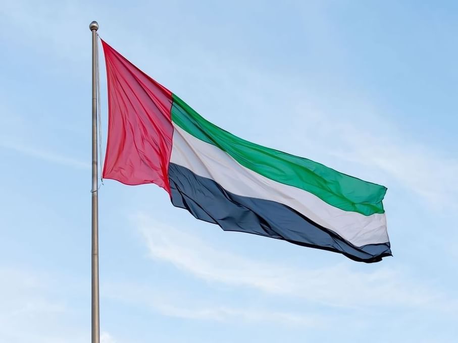 حكام الإمارات يعزون خادم الحرمين في استشهاد ضابطين إثر تحطم طائرة عمودية استطلاعية حكام الإمارات يعزون خادم الحرمين في استشهاد ضابطين إثر تحطم طائرة عمودية استطلاعية
