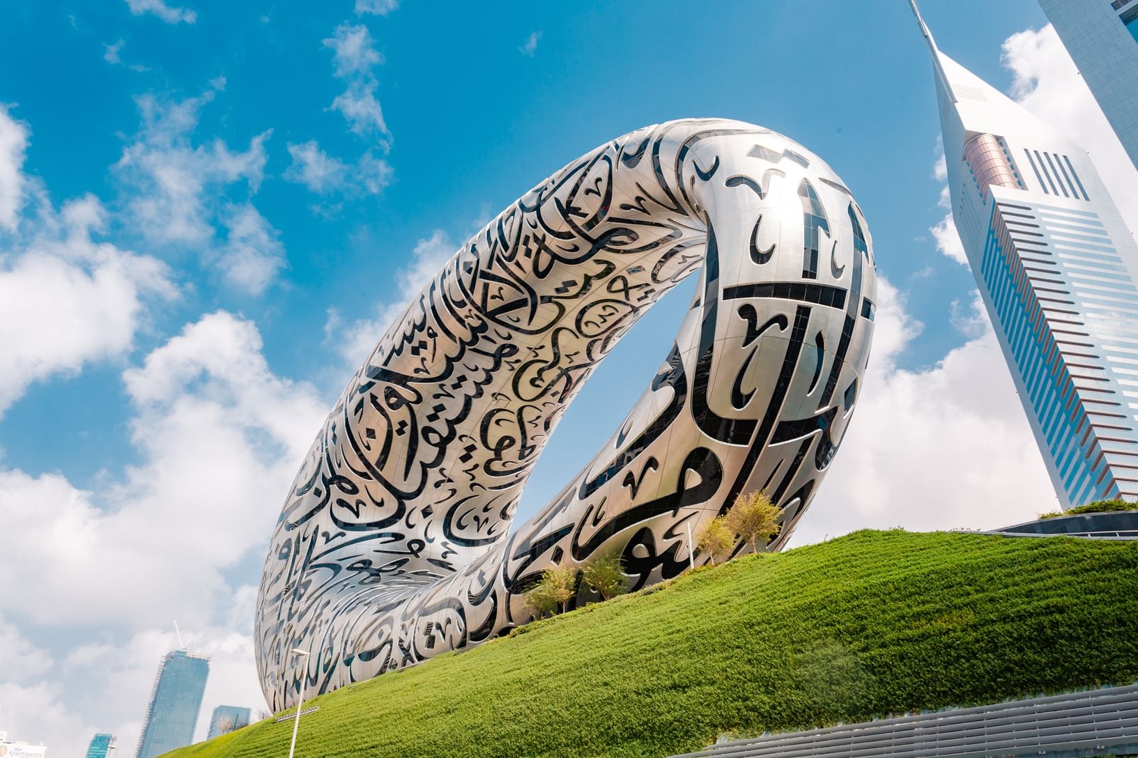 متحف المستقبل يتلقى أكثر من 20 ألف طلب للانضمام إلى “المُستقبليّون” متحف المستقبل يتلقى أكثر من 20 ألف طلب للانضمام إلى “المُستقبليّون”